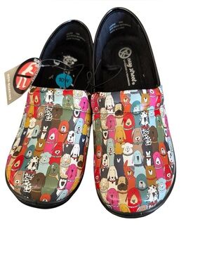 Multicolor Dog Print Slip-Ons
